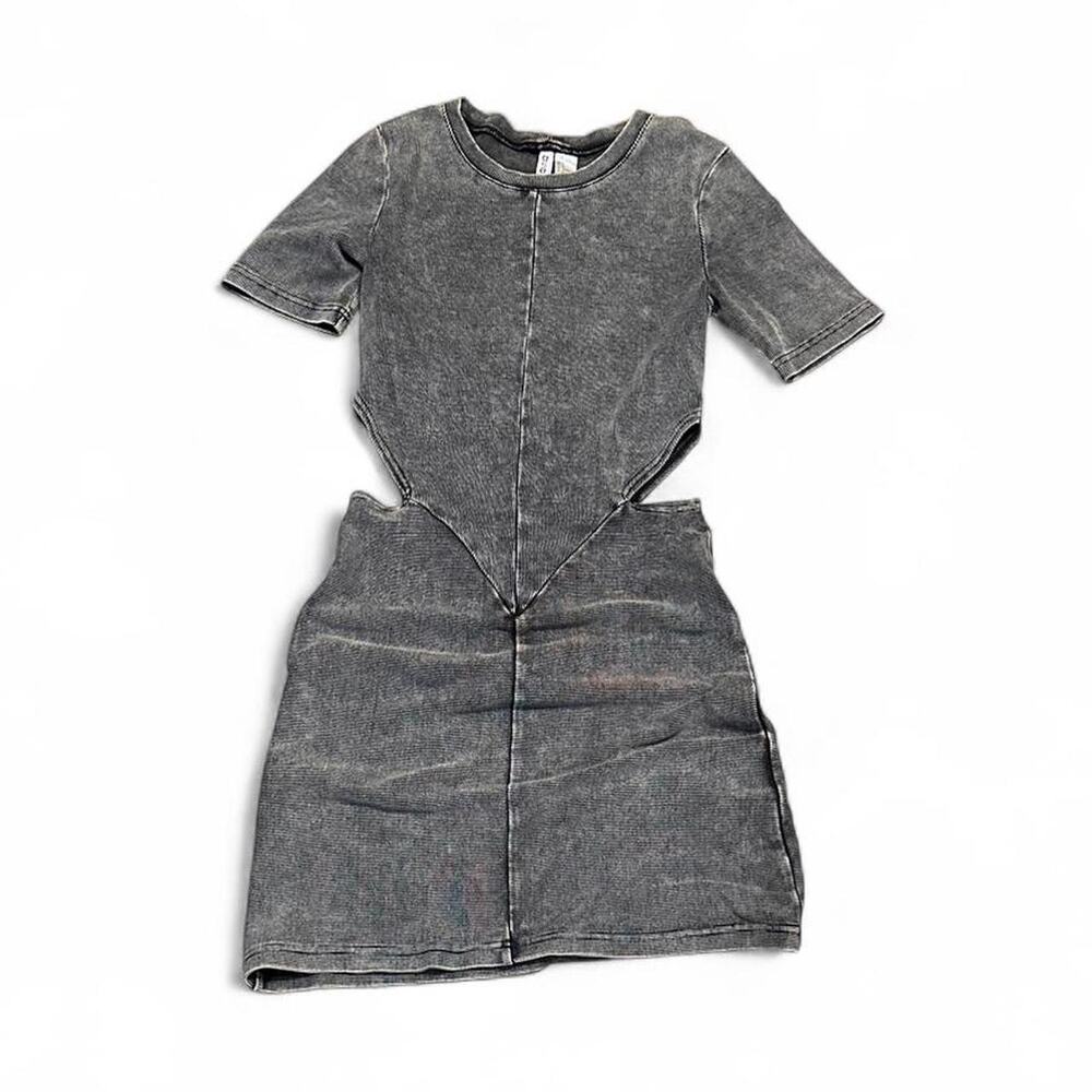 Gray cuteout dress